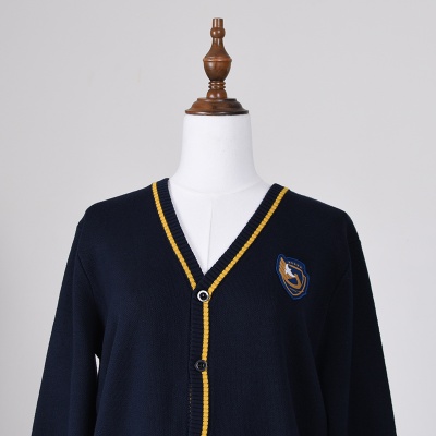 小学针织开衫