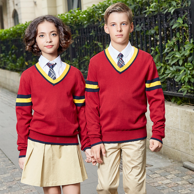 <b>中学生校服毛衣定做 红色秋冬款套头V领毛衫 专业设计DELUNSA024</b>